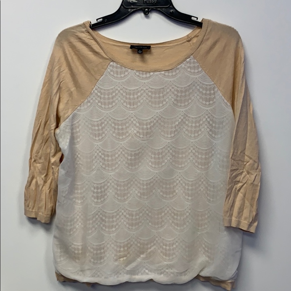 The limited lace 3/4 top